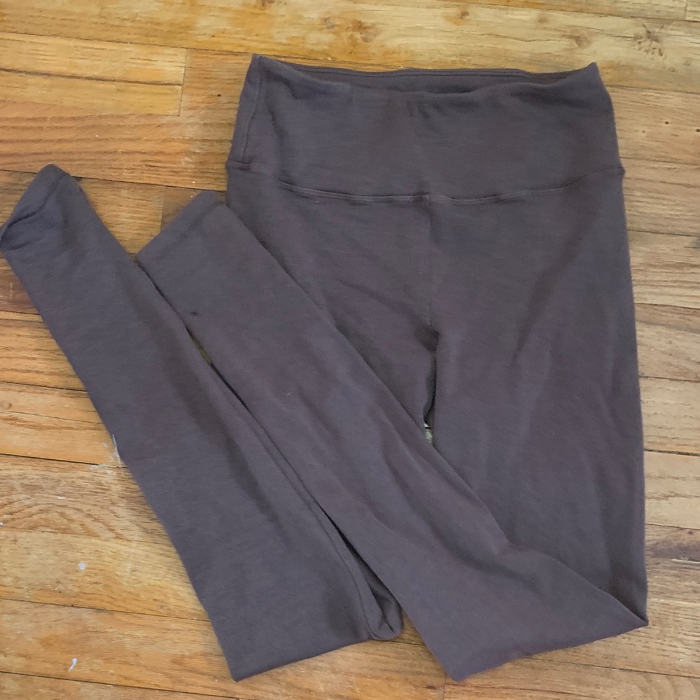 SKIMS brown leggings